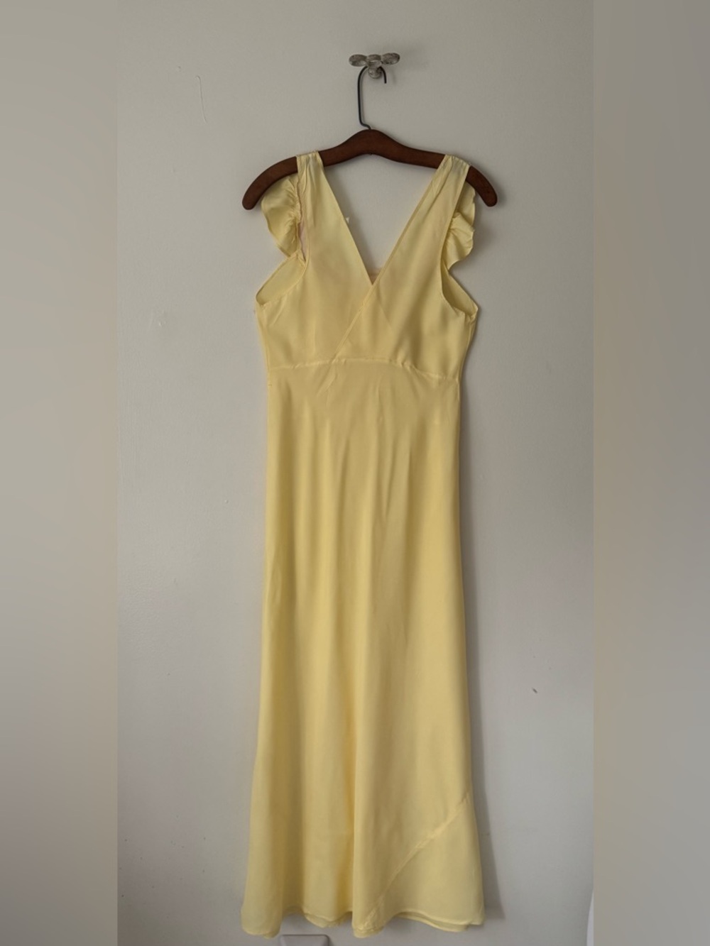 Vintage Late 30s Early 40s Soft Yellow Bias Cut Gown Nightgown - Picture 2 of 4